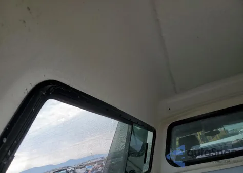 2018 GMC Sierra K1500 z USA, uszkodzony, nr VIN 3GTU2LEC1JG333935